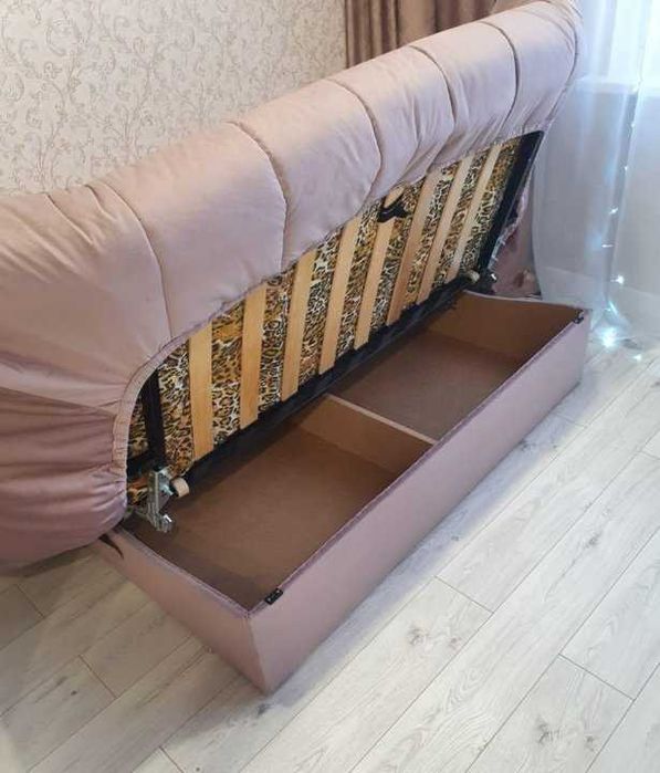 Розкладний диван ліжко