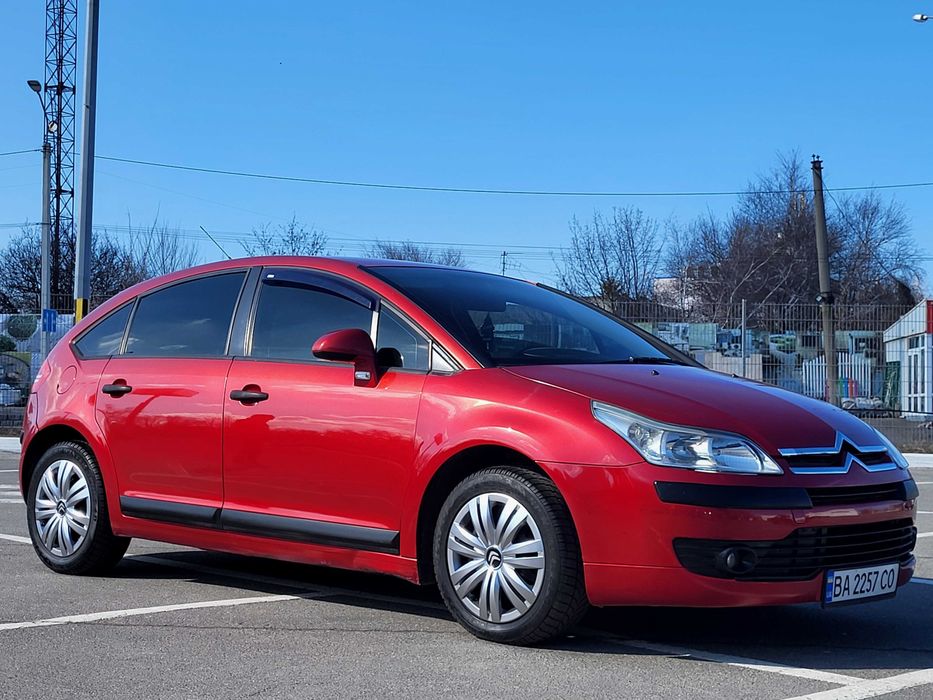 Ситроен С4 -Красный Бензин -Газ Механика