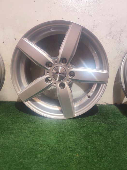 Felgi aluminiowe OE Dezent 16 "7J 5x120 et42  BMW