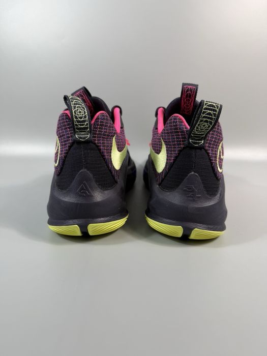 Баскетбольні кросівки Nike Zoom Freak 3 розмір 45.5 (по устілці 29.5 см)