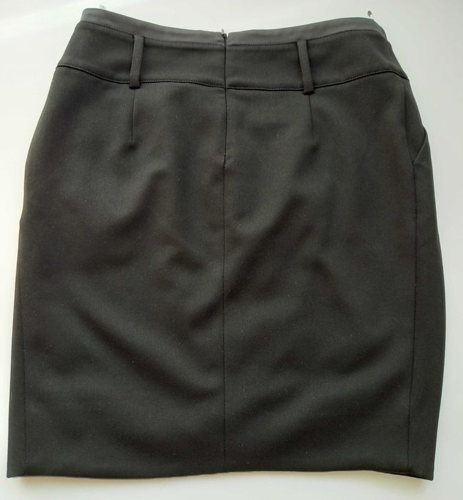 Czarna elegancka mini spódniczka. rozm. z metki 38
