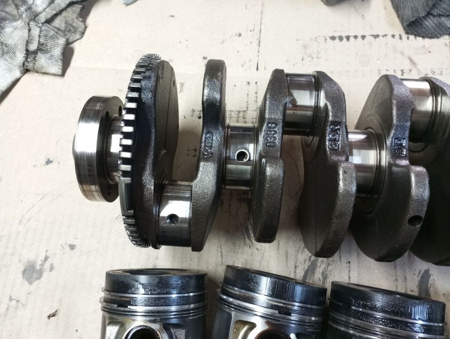 Коленвал колінвал 1.9 TDI 038G Audi A3 A4 A6 Passat B5 Octavia Golf 4