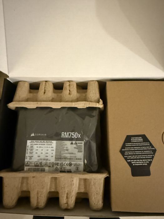 Fonte Corsair Modular RM750X