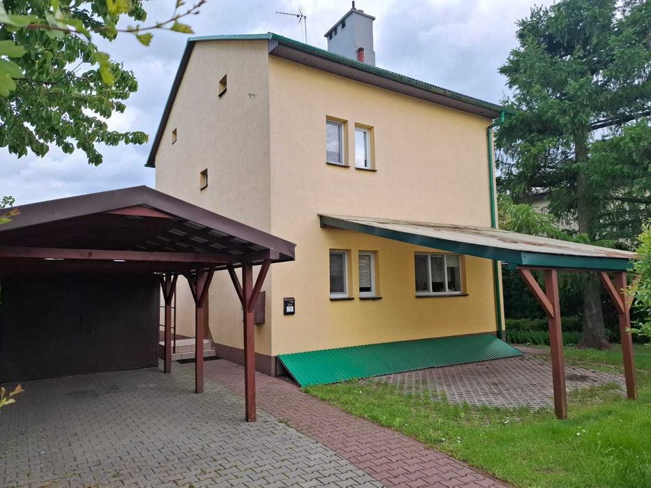 Sprzedam lub zamienię dom wolnostojący  w miejscowości Kraśnik.