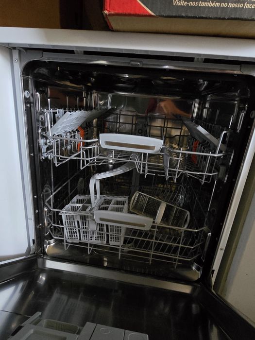 Maquina lavar loiça  Ariston Hotpoint