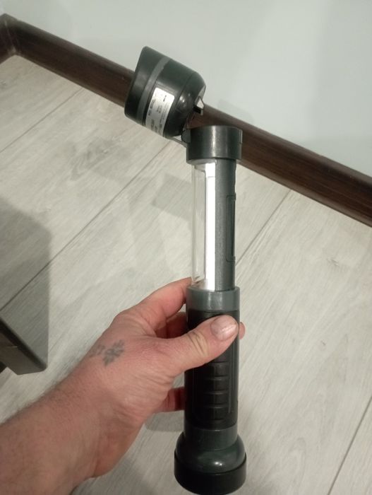 Фонарик на батарейки