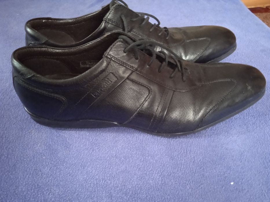 Чоловічі шкіряні туфлі bugatti 44розмір