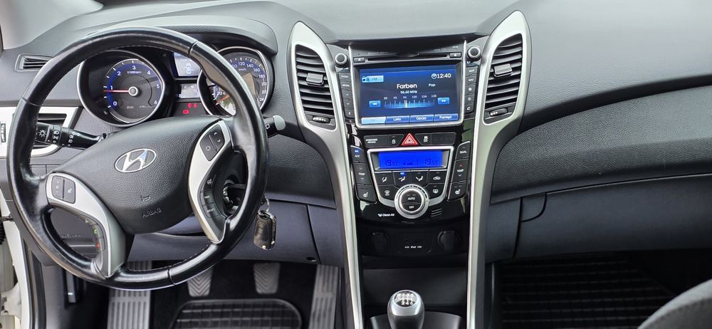 Hyundai i30 i30cw 1.6 CRDi