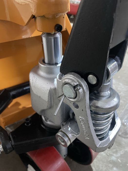 Штабелер Рокла 2000 кг