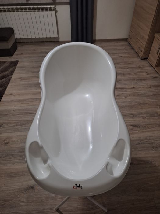 Wanienka ze stelażem