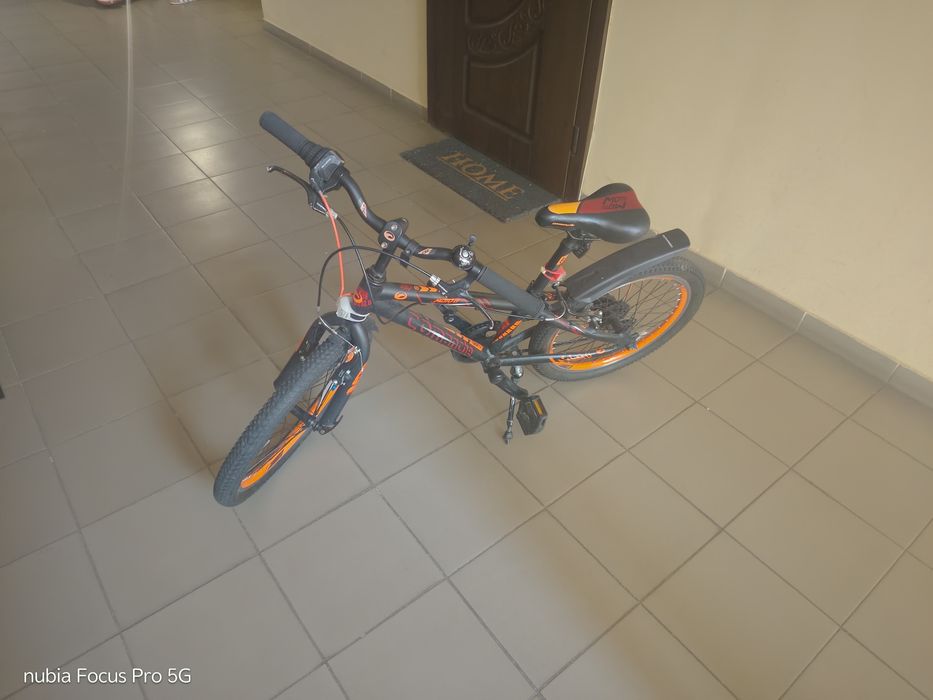 Продам дитячий вилосипед Соmanche moto six 20