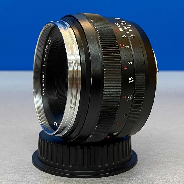 Carl Zeiss Planar 50mm f/1.4 ZE T* (Canon)