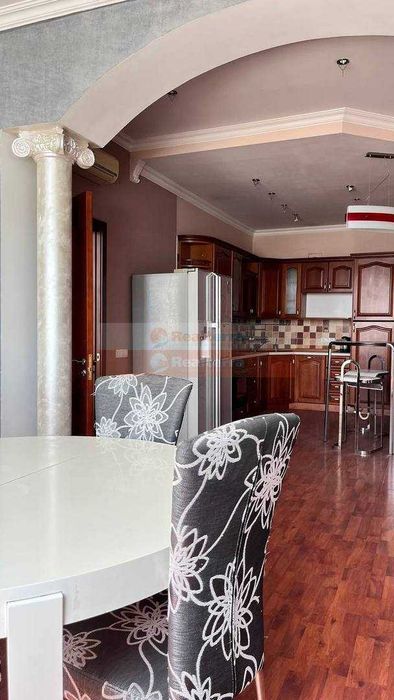 3к, ЖК Botanic Towers вул. Саксаганського 121, Центр