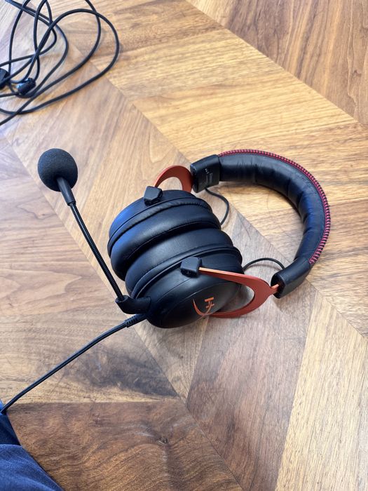 Sluchawki Hyper X Cloud II uzywane dobry stan