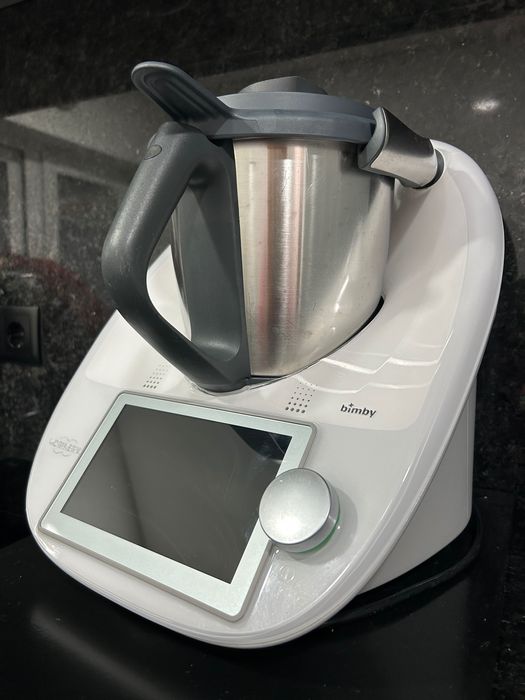 Bimby TM6 com dois copos