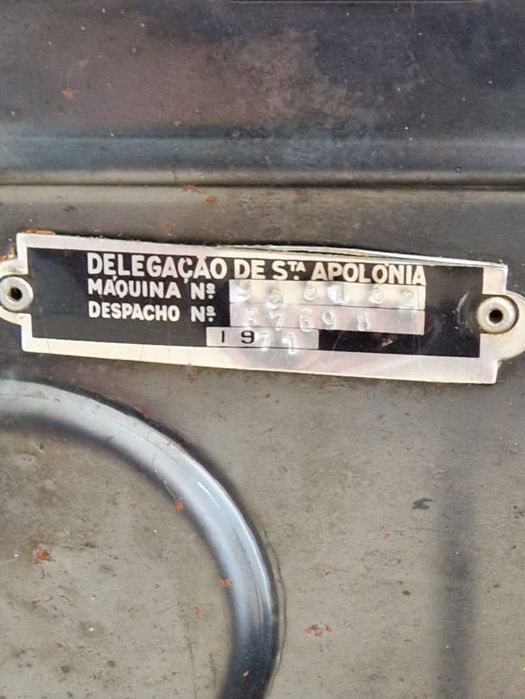 Máquina de costura Singer