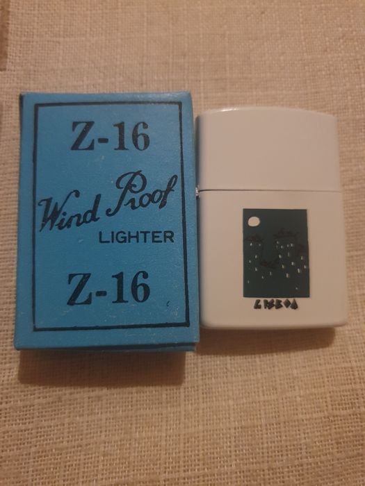 Isqueiros tipo zippo alusivos a Lisboa