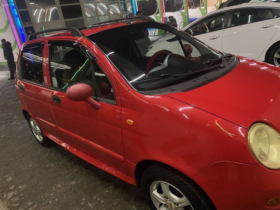 Автомобіль Chery QQ