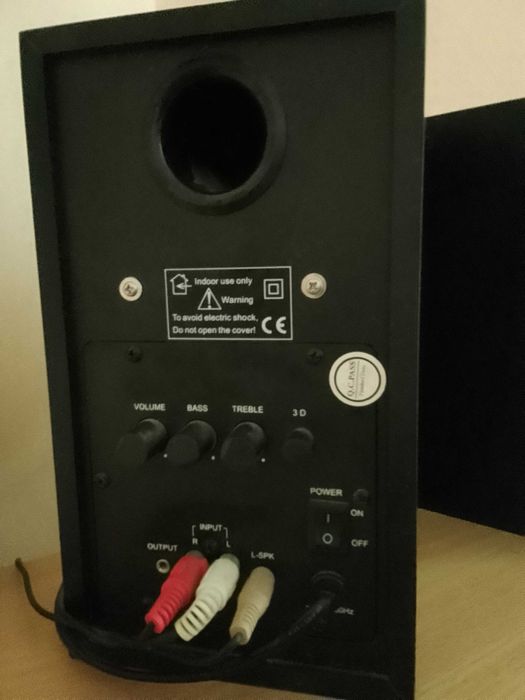 Акустичні колонки