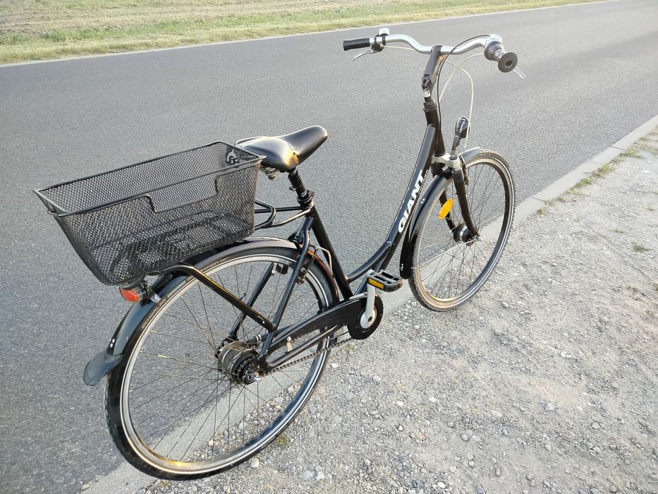 Giant Tourer 28" aluminiowy z prądnicą 28"
