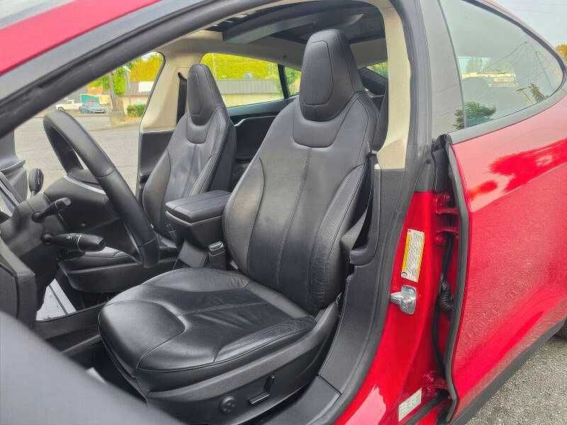 2013 Tesla Model S