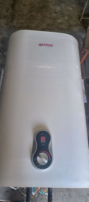 Продам бойлер Хотлекс 80 литров