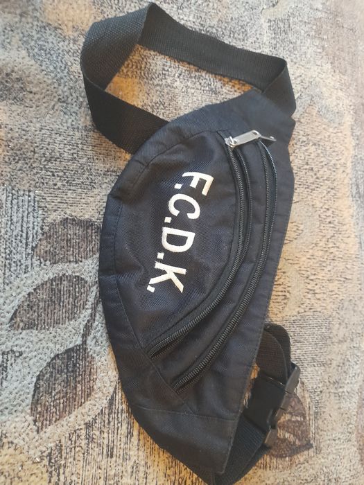Сумка "бананка " FCDK