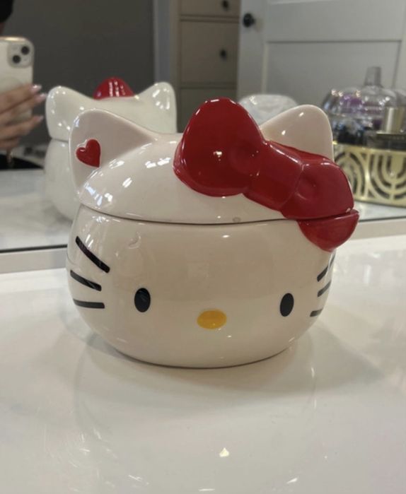 Pojemnik hello kitty