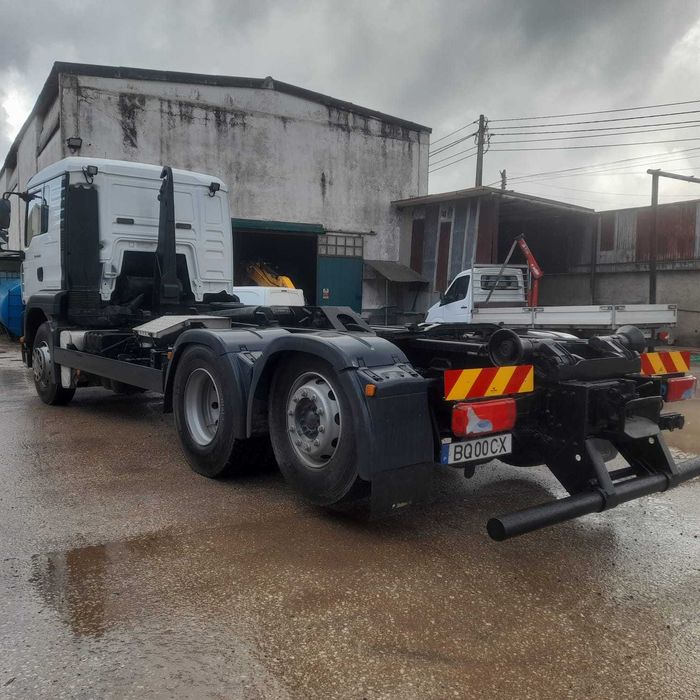 Camião MAN TGL 26.390