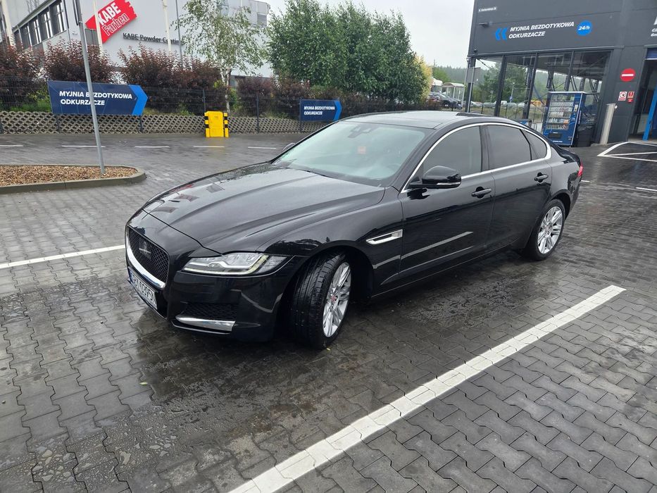 Jaguar XF