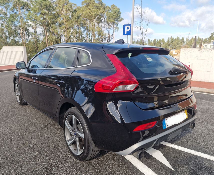 Volvo v40 r design 2015