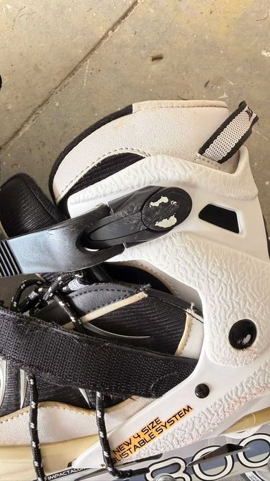 Patins 4 em linha brancos