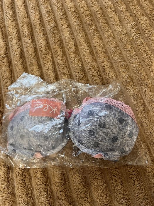 Kleo нові з біркою бюстгальтери пуш-ап 75А