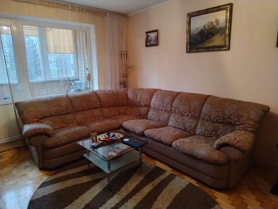 Продам 3-х кімнатну квартиру в Тернополі з і/о, меблями та технікою