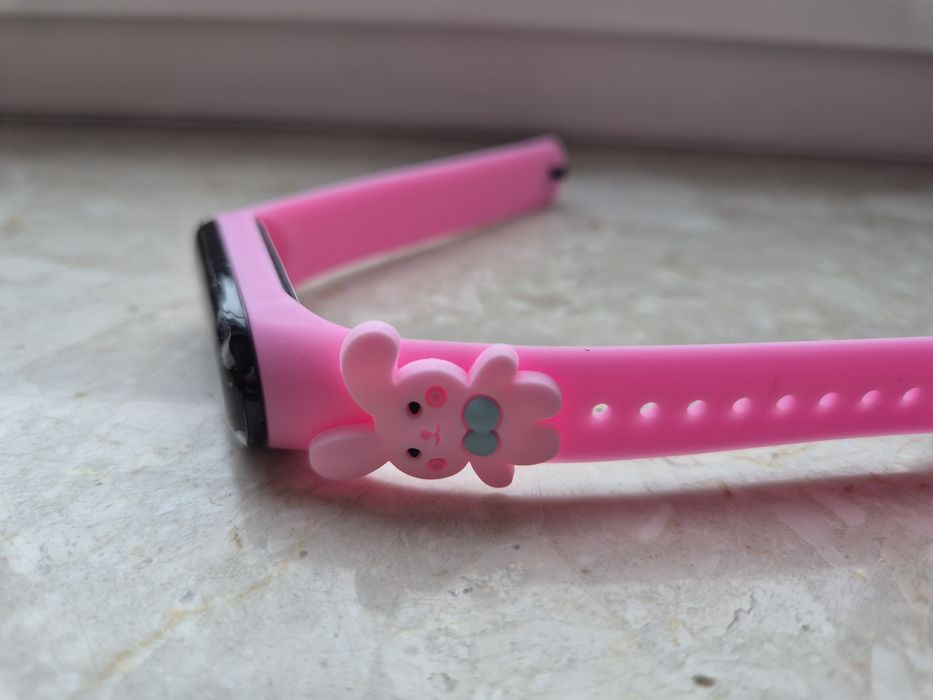 Zegarek sportowy funkcjonalny Smart Różne kolory z motywem na pasku