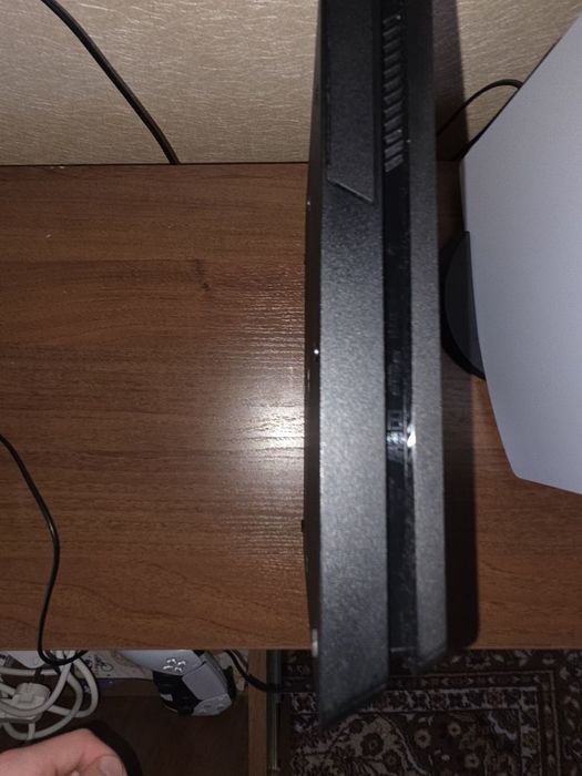 Playstation 4 slim  1tb