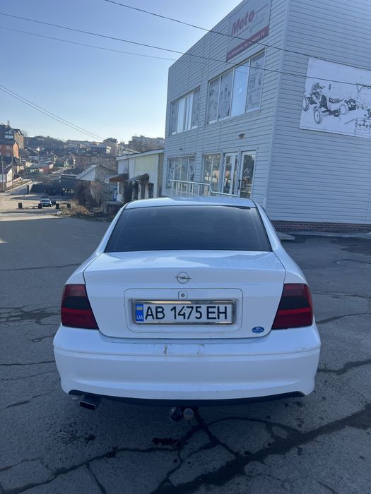 Продам Opel vectry B 1998р 1.8 бензин