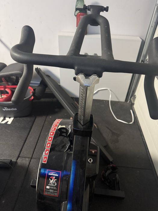 Wattbike Pro – profesjonalny rower treningowy / spinningowy bez licznika