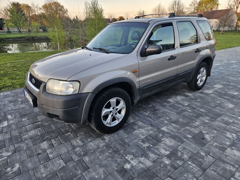 Ford Espace Maverick 4x4 2.0 LPG  2002 rok