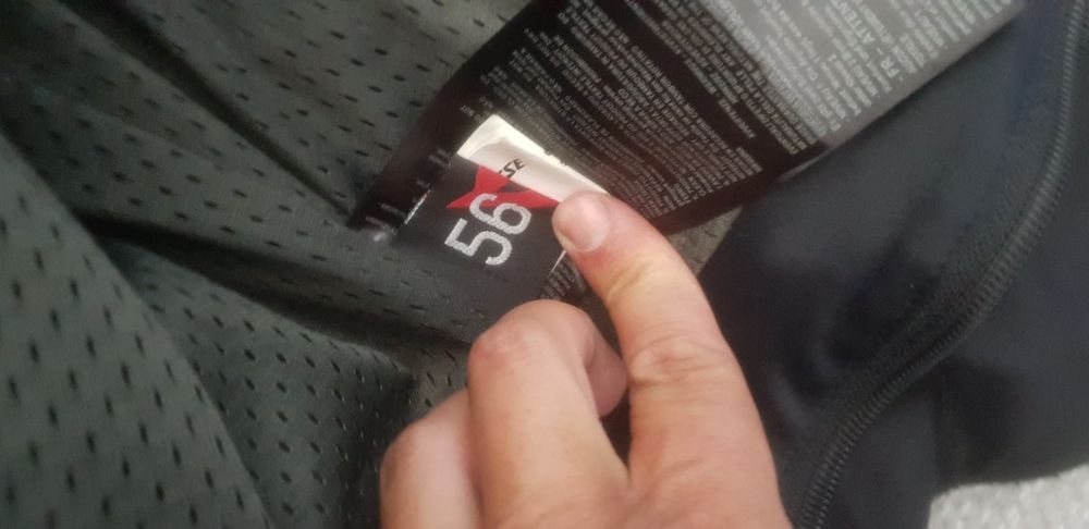 Fato Dainese para moto