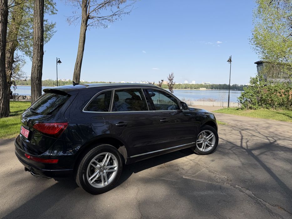 Audi Q5 Premium Plus