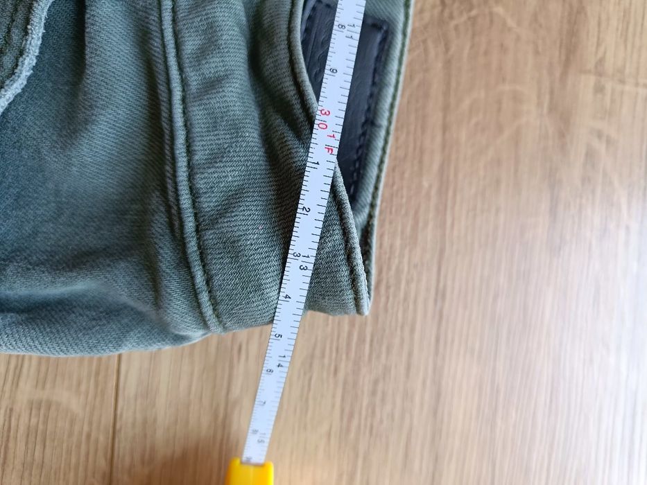 Spodenki jeansowe asos r.XS fit waist W28