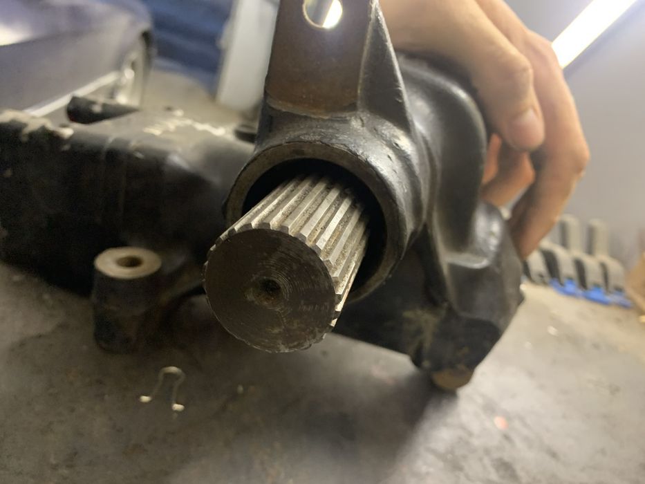 Редуктор рульовий Е38