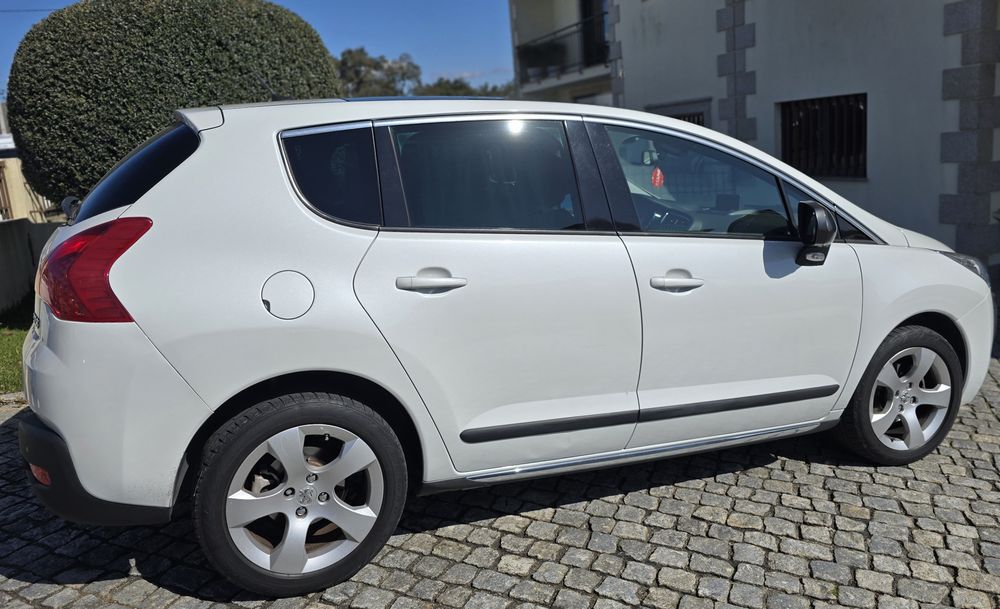 Peugeot 3008 — fotografia 2