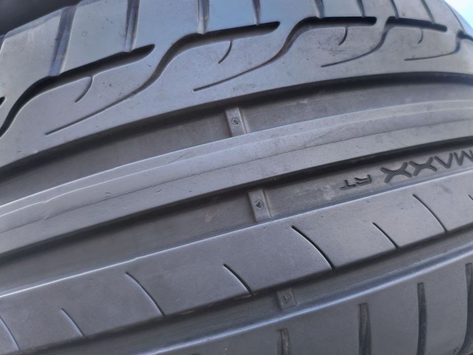 225/45R17 Dunlop