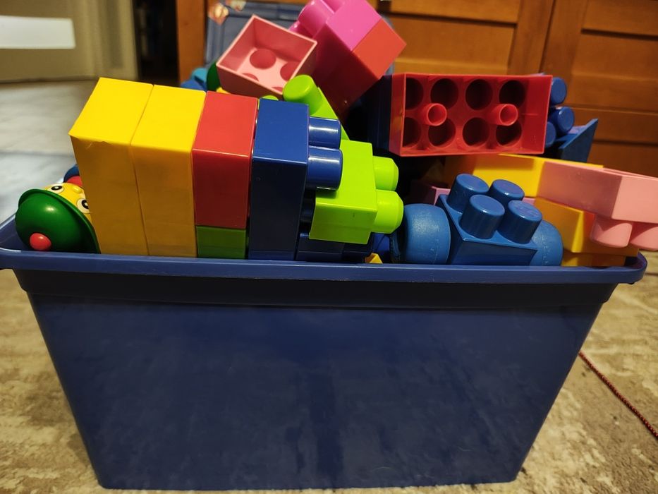 Duże kolorowe klocki