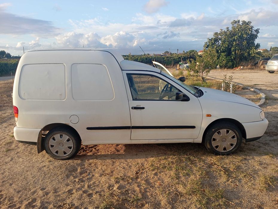 Carrinha comercial Caddy