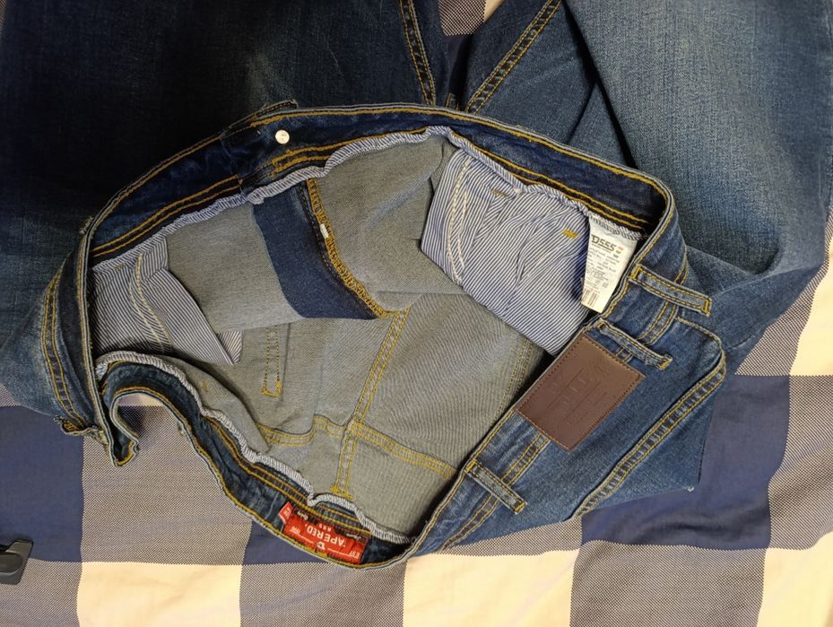 Стрейчеві джинси  дуже великого розміру 60+