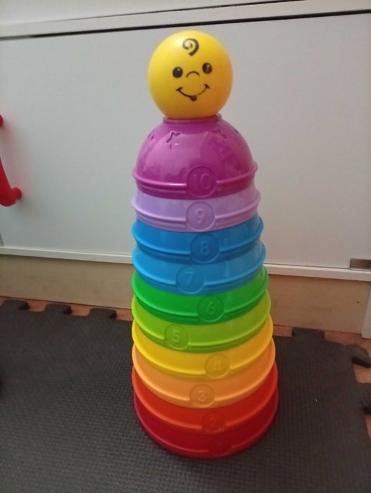 Peças de encaixe com diferentes cores e n. 1-