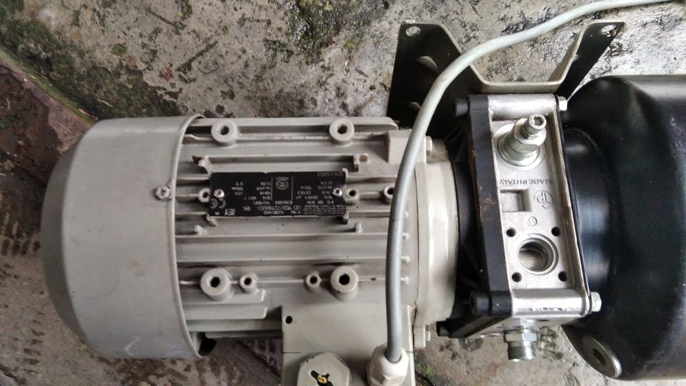 SIEMENS насосна гідро станція